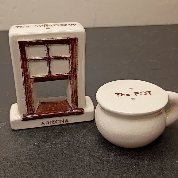 VTG Arizona Ceramic "The Window The Pot" Salt Pepper Shakers Unique Collectable - Picture 7 of 16